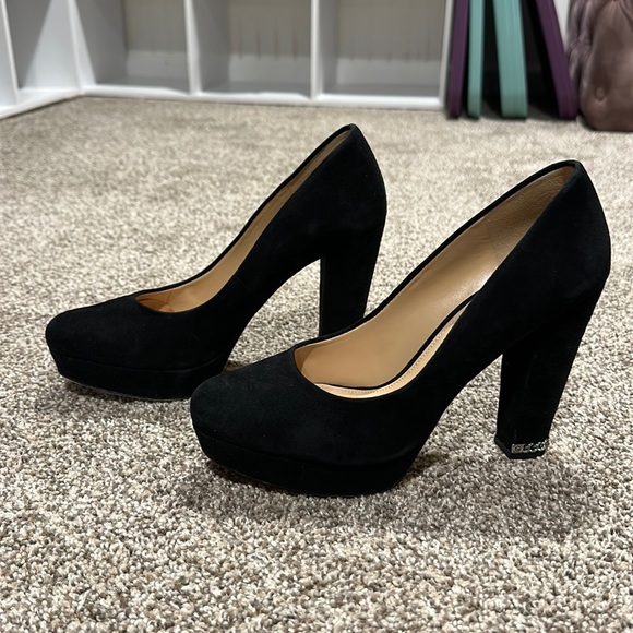 Michael Kors Thick Black Pump - Picture 1 of 4